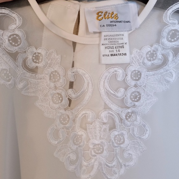 3 for $25: Cream/ivory short sleeve lace insert blouse - Picture 4 of 5